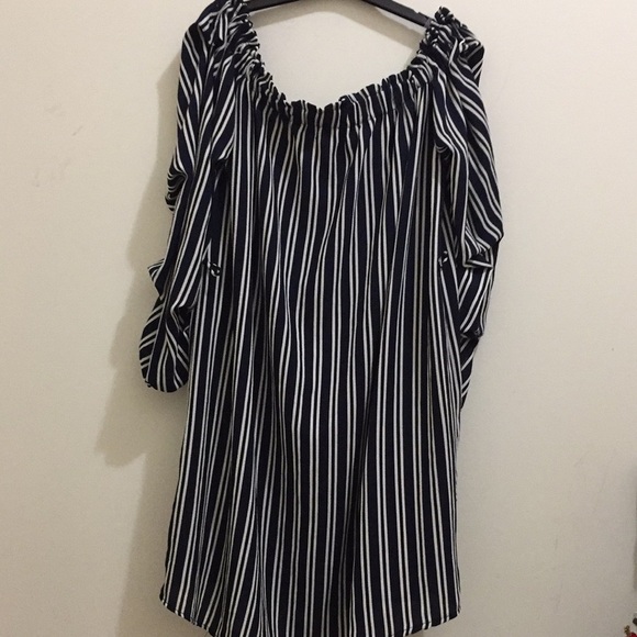 Guess striped top (sz lg) - Picture 1 of 7